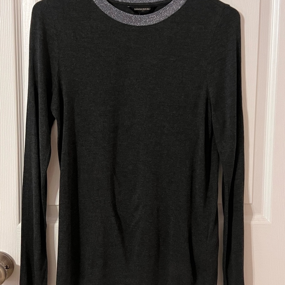 Banana Republic Long Sleeve Tee